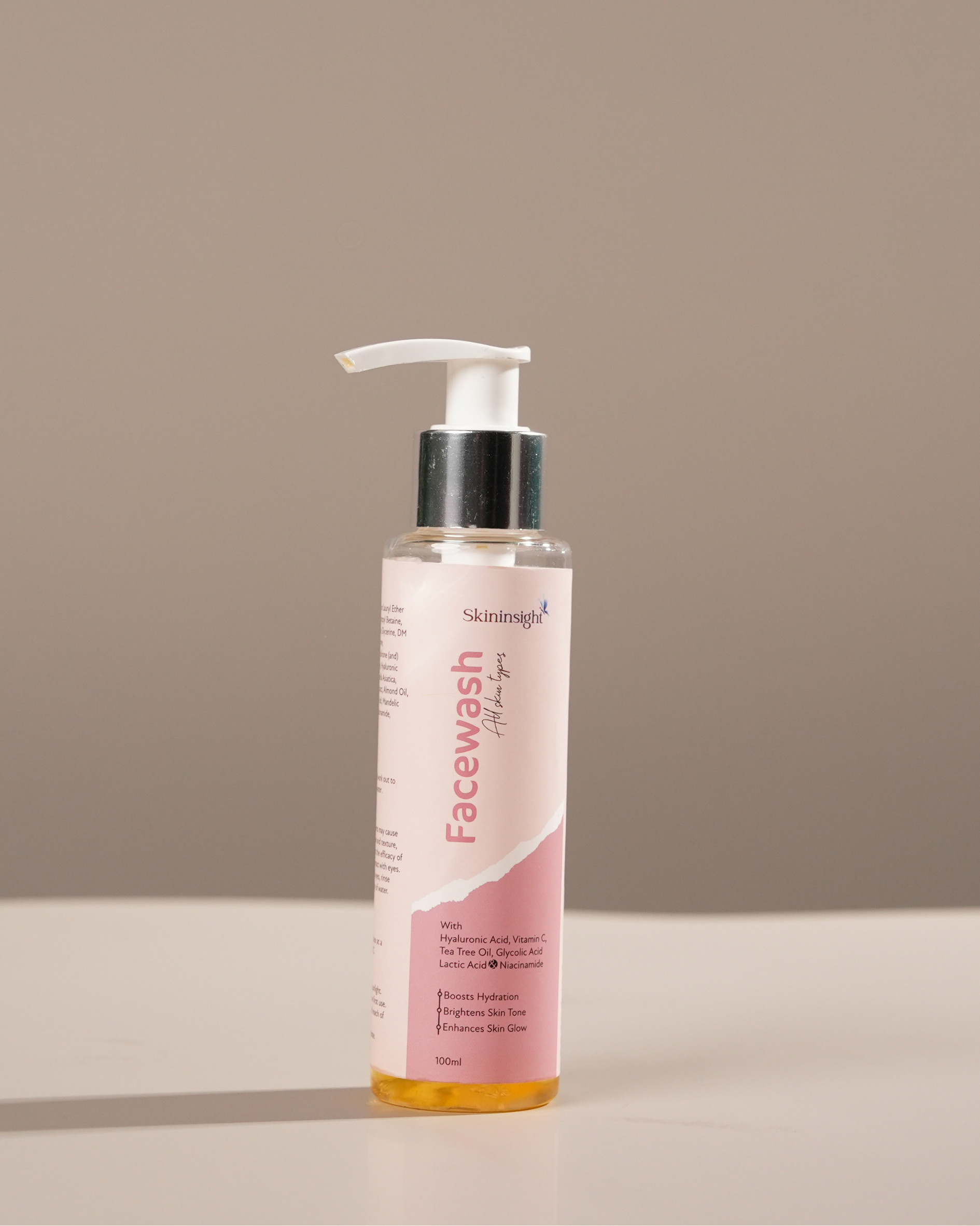 Skininsight Tea Tree Oil Facewash – Gentle Cleanse with Hyaluronic Acid, Vitamin C & AHA Exfoliants (100ml)